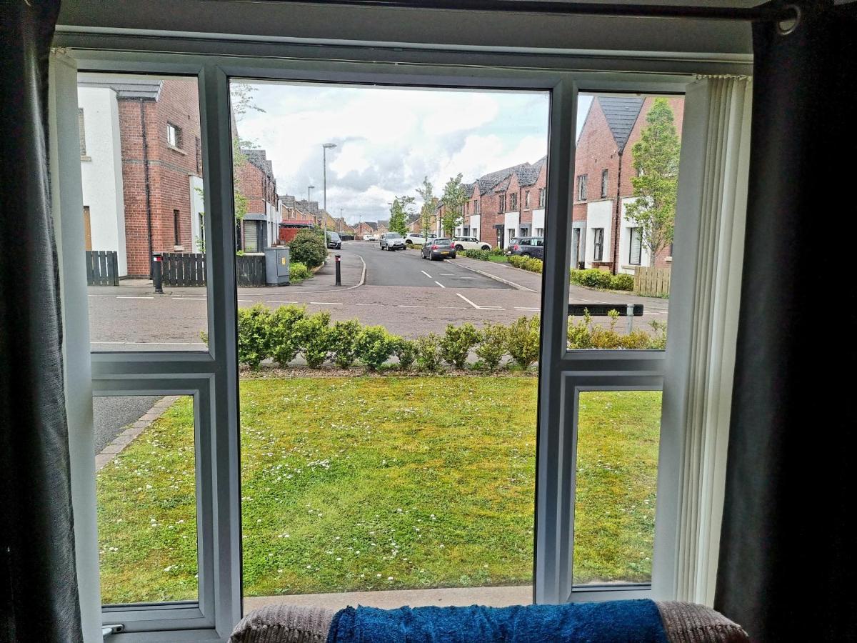 Modern 3 Bedroom Semi Detached Home Limavady Luaran gambar